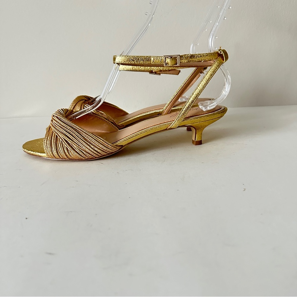 NEW Jewel Badgley Mischka Nance Gold Kitten Heel Women's Sandals, Sz 8.5